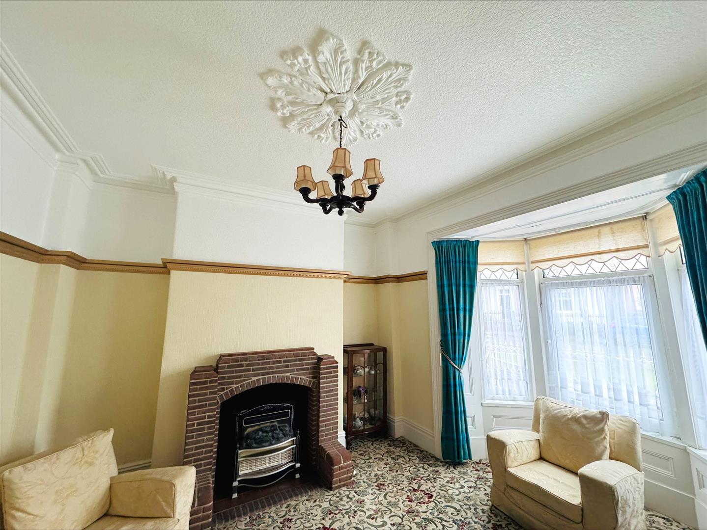 College Square, Llanelli, SA15 1DT